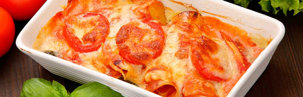 15 Canelones Rellenos de Queso y Espinaca con Salsa de Tomate