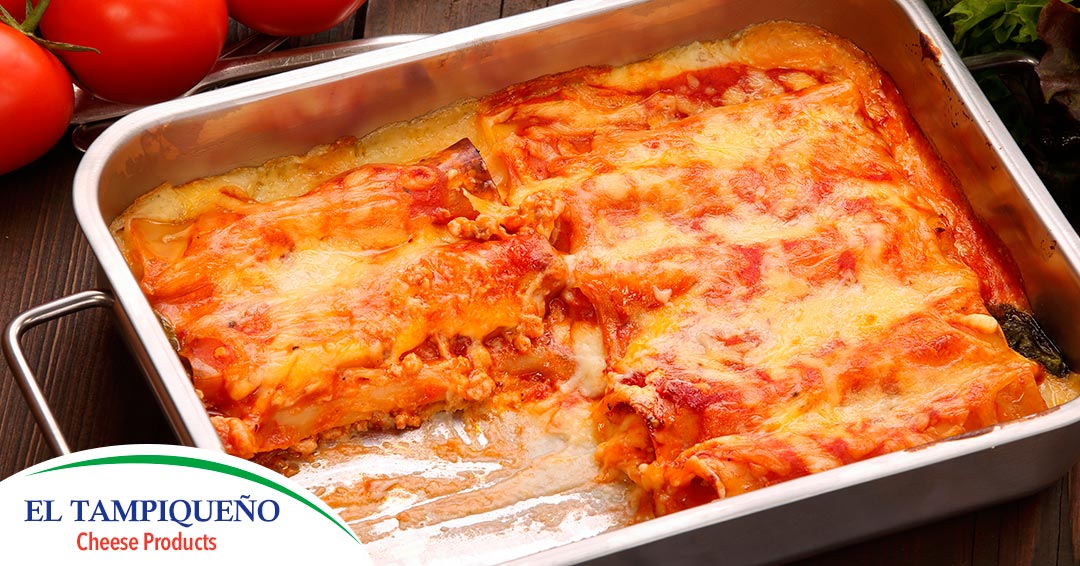 16 Cannelloni Stuffed With Cheese With Tomato Sauce